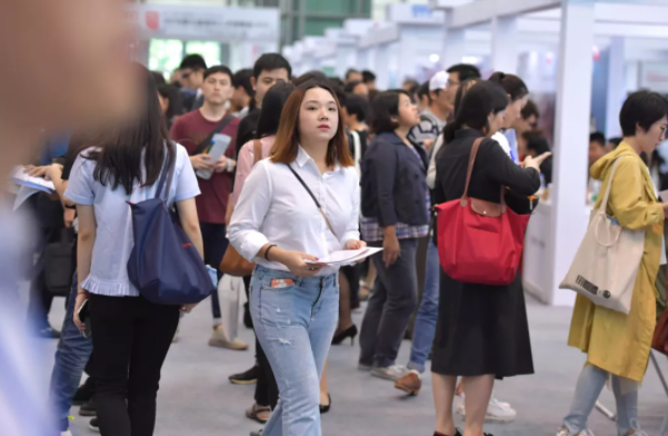 為什么要去香港留學呢？
